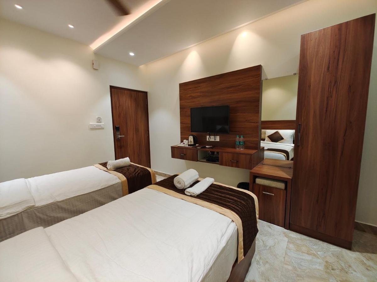 Hotel Thousand Pillars Warangal Exterior foto