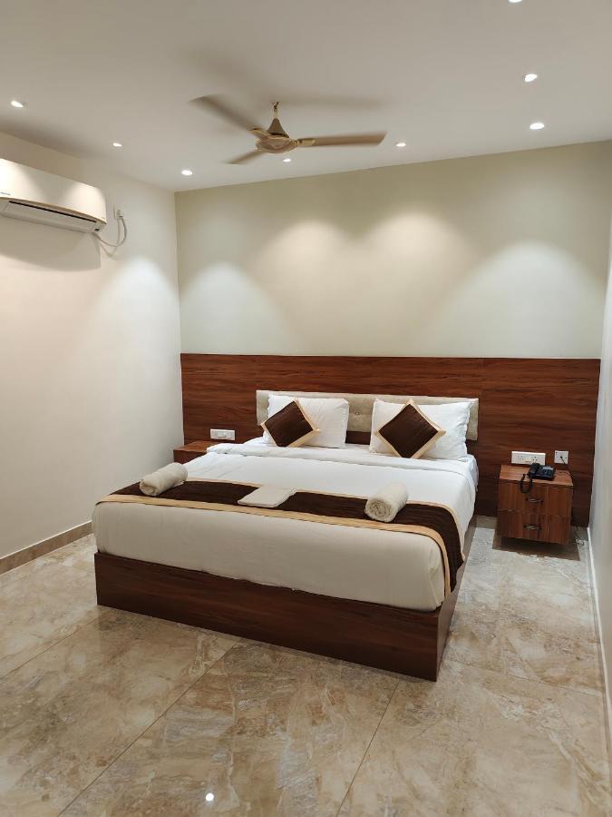 Hotel Thousand Pillars Warangal Exterior foto