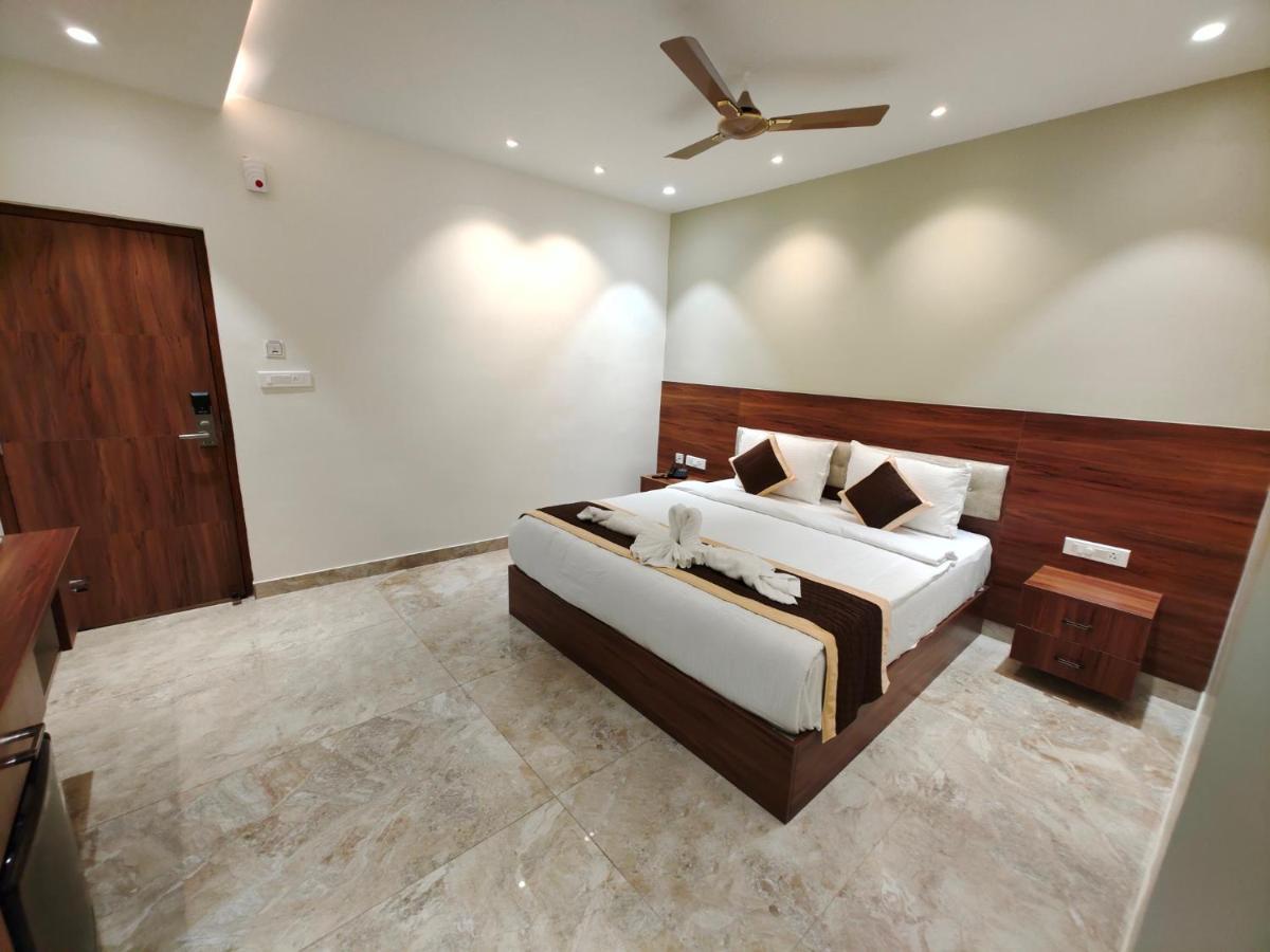 Hotel Thousand Pillars Warangal Exterior foto